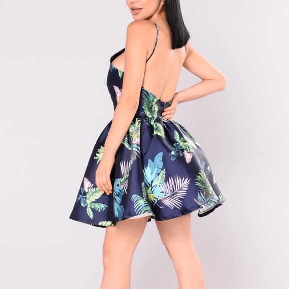 Brand New Never Worn Tropical Party Dress L - Picture 2 of 3